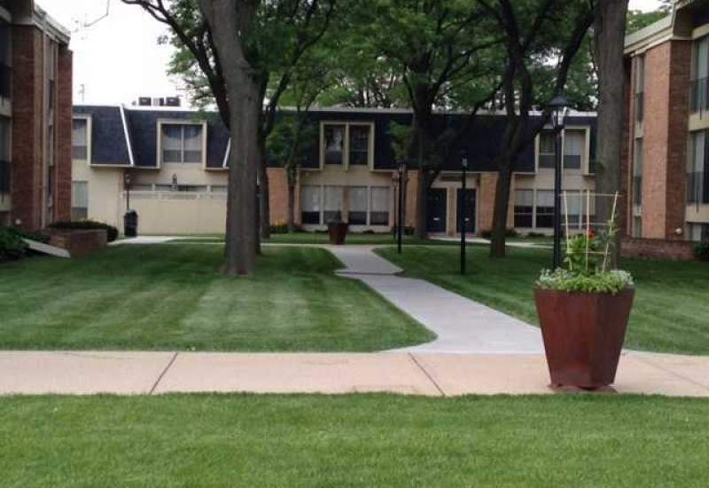 Photos The Colony Apartments and Townhomes Richfield, MN